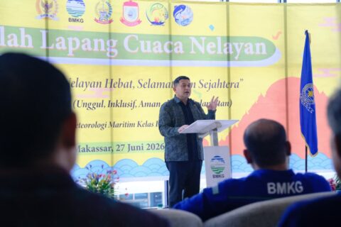 Perkuat Keselamatan Nelayan, Wali Kota Makassar Buka Sekolah Lapang Nelayan