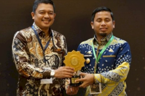 Kota Parepare Raih Penghargaan UHC Award 2026 Kategori Madya