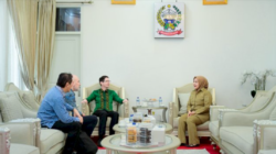 Wakil Gubernur Sulawesi Selatan Fatmawati Rusdi bersama Konsul Jenderal Australia Todd Dias membahas rencana perluasan Program RISE di Rumah Jabatan Wagub Sulsel, Makassar, Senin (22/6/2026).