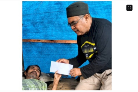 Tiga Tahun Lumpuh dan Tinggal di Gubuk, Dg Sangkala Dapat Bantuan dari Andi Sudirman Sulaiman