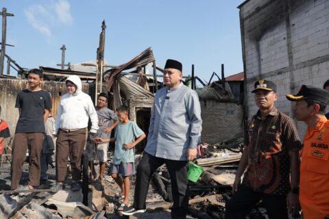 Wali Kota Makassar Tinjau Lokasi Kebakaran di Tallo Pastikan Kebutuhan Warga Terpenuhi