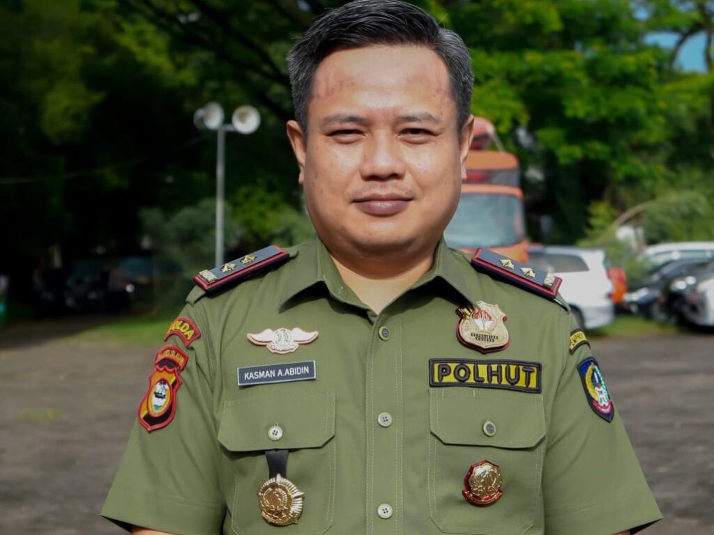 Kepala Dinas Lingkungan Hidup dan Kehutanan (DLHK) Sulsel, Kasman.