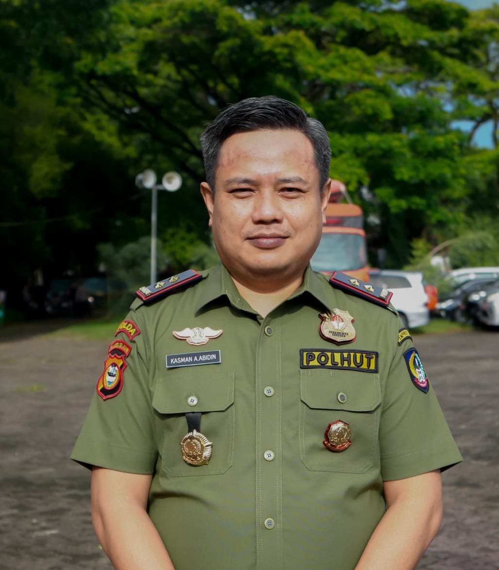 Kepala Dinas Lingkungan Hidup dan Kehutanan (DLHK) Sulsel, Kasman.