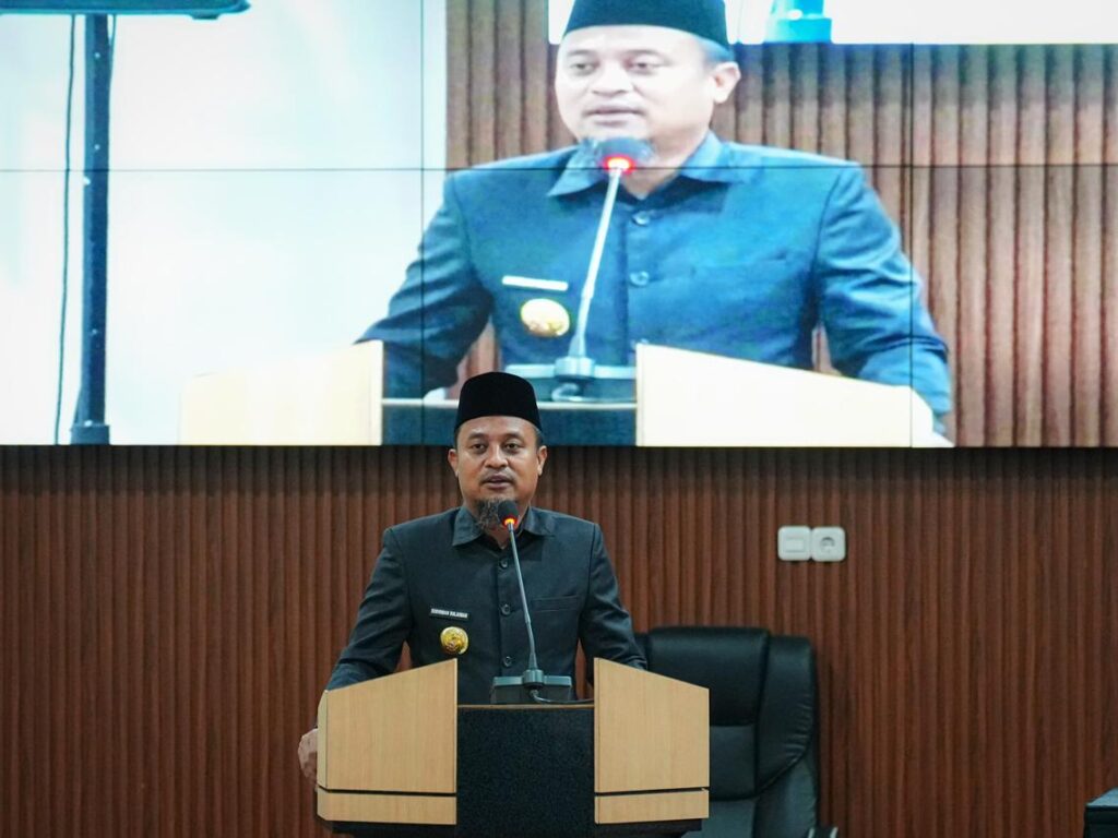 Gubernur Sulsel, Andi Sudirman Sulaiman.