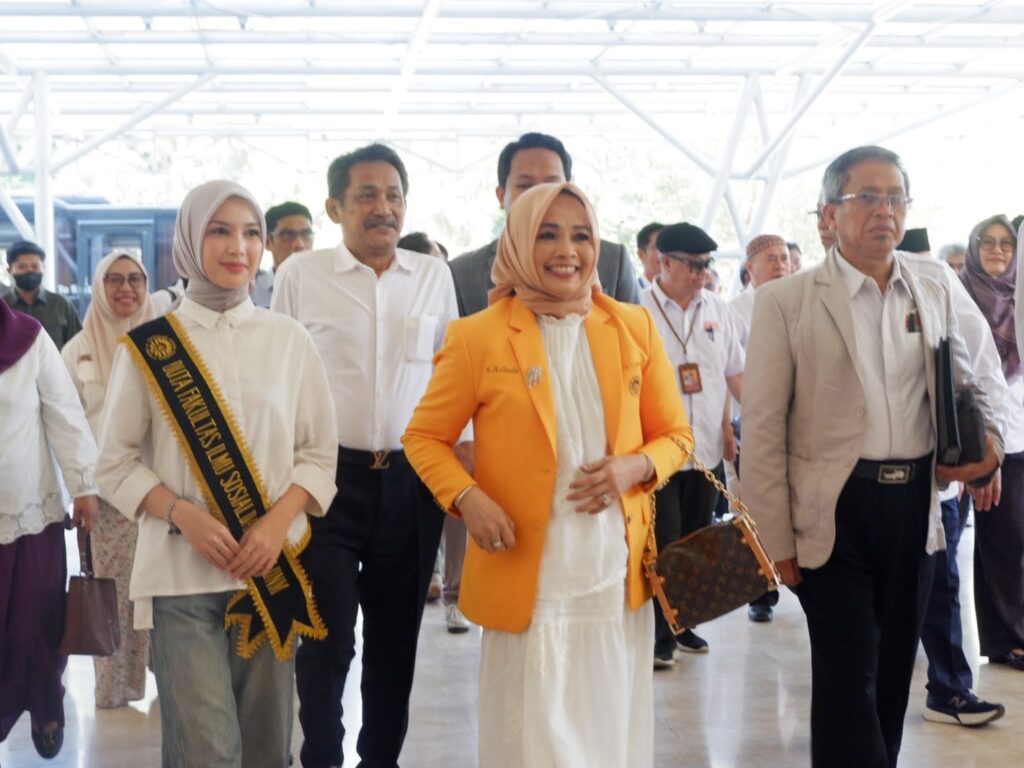 Muncul Pamflet Penolakan di Medsos, Ratusan Civitas Akademika Semakin Antusias Antar Prof Andi Aslinda Daftar Rektor UNM