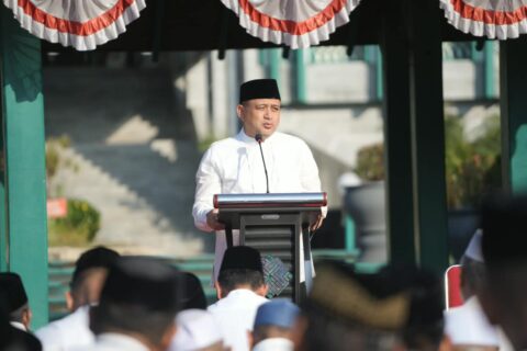 Kemarau Panjang, Wali Kota Makassar Bersama Warga Salat Istisqa di Al-Markaz