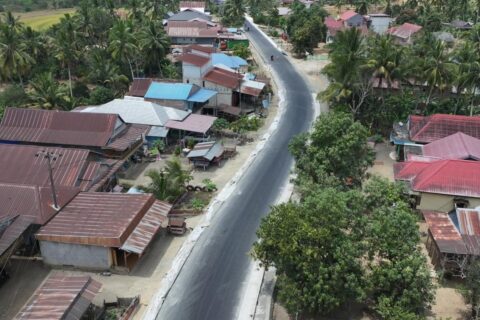 4 Tahun Jalan Berdebu, Warga Bone Kini Bersyukur Ujung Lamuru–Palattae Diperbaiki