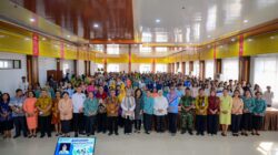 Wagub Sulsel Fatmawati Rusdi memberikan arahan pada Sosialisasi Pencegahan Kekerasan Perempuan dan Anak di Tana Toraja, Sabtu (26/9/2026).
