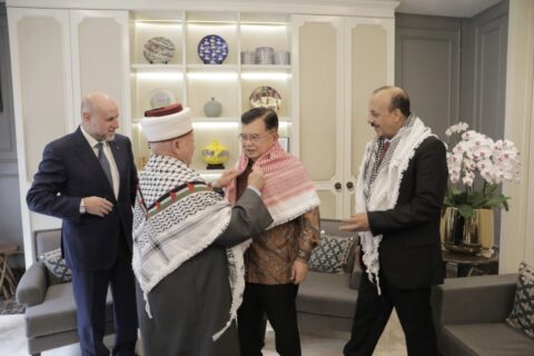 Terima Kunjungan Grand Imam Masjid Al-Aqsa, JK Tegaskan Solidaritas untuk Palestina