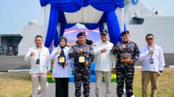 KRI Marlin 877 Bawa Rp25 Miliar ke Lima Pulau Sulsel, Warga Bisa Tukar Uang Lusuh dengan Uang Baru