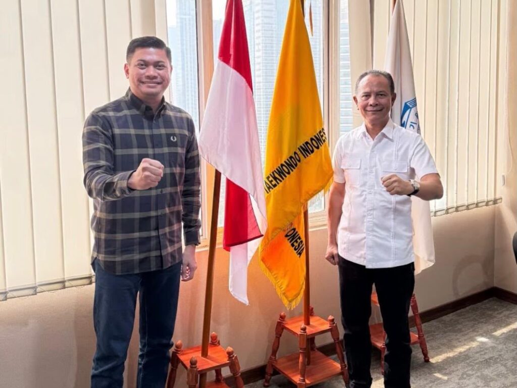 Mantan Bupati Gowa Adnan Purichta Ichsan siap dilantik sebagai Ketua Pengprov TI Sulsel oleh Ketum PB TI Richard Tampubolon di Hotel Unhas.