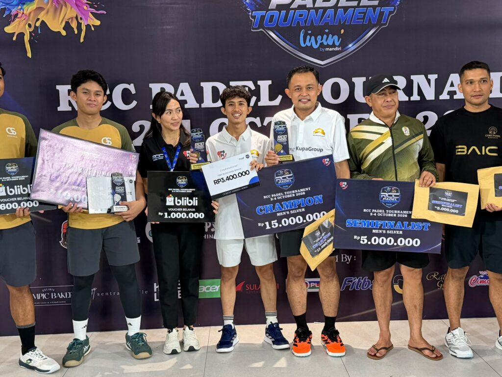 Pasangan Benteng Kupa, Ardiansyah Amir dan Muhammad Fadil Insana, juara Men's Silver turnamen padel RCC di Ultra Padel Court, Minggu (4/10/2026).