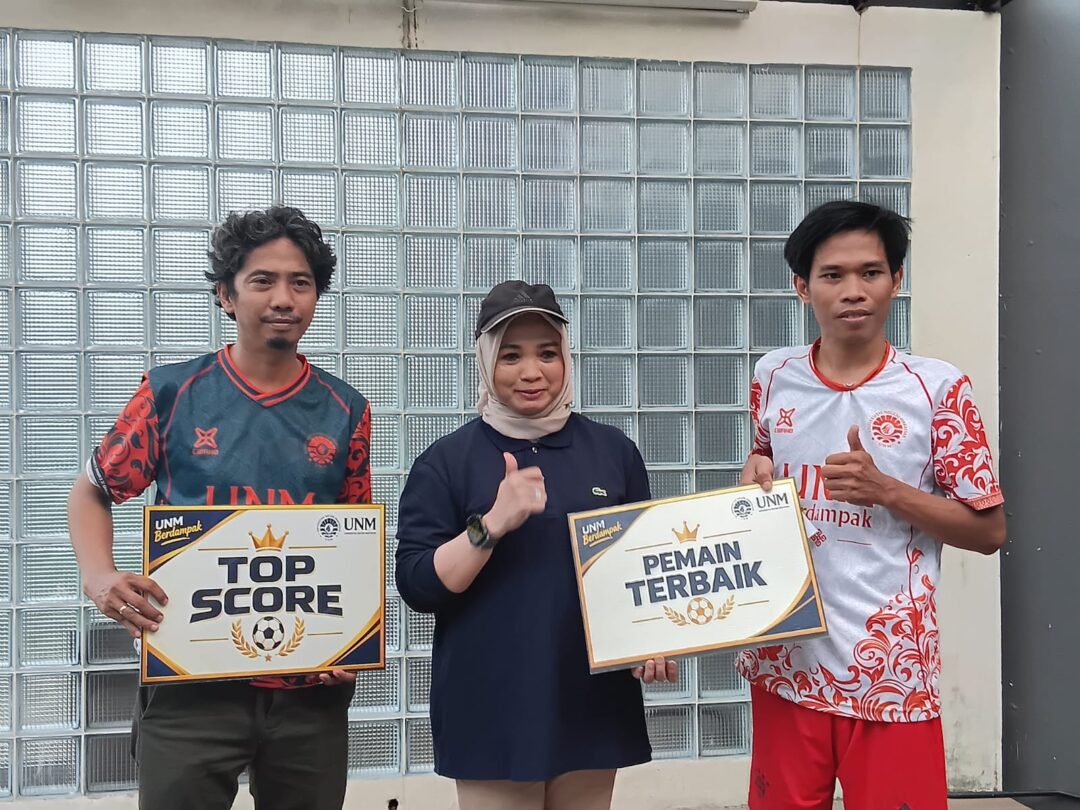 Bakal calon Rektor UNM Andi Aslinda menghadiri minisoccer fun game bersama jurnalis alumni UNM di Makassar, Sabtu (10/10/2026), sekaligus membahas kemitraan media.