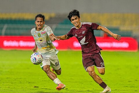 PSM Makassar Tekuk Persebaya 1-0, Ardiansyah Gagalkan Dua Penalti Alex Martins