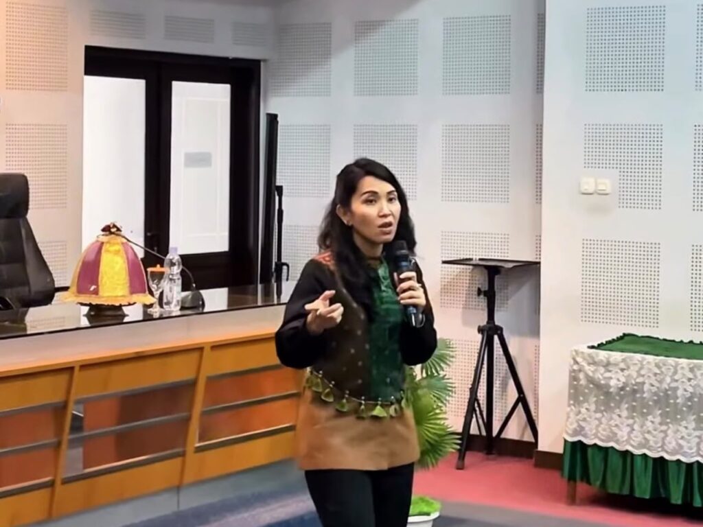 Chief of Public Affairs Grab Indonesia, Tirza R. Munusamy